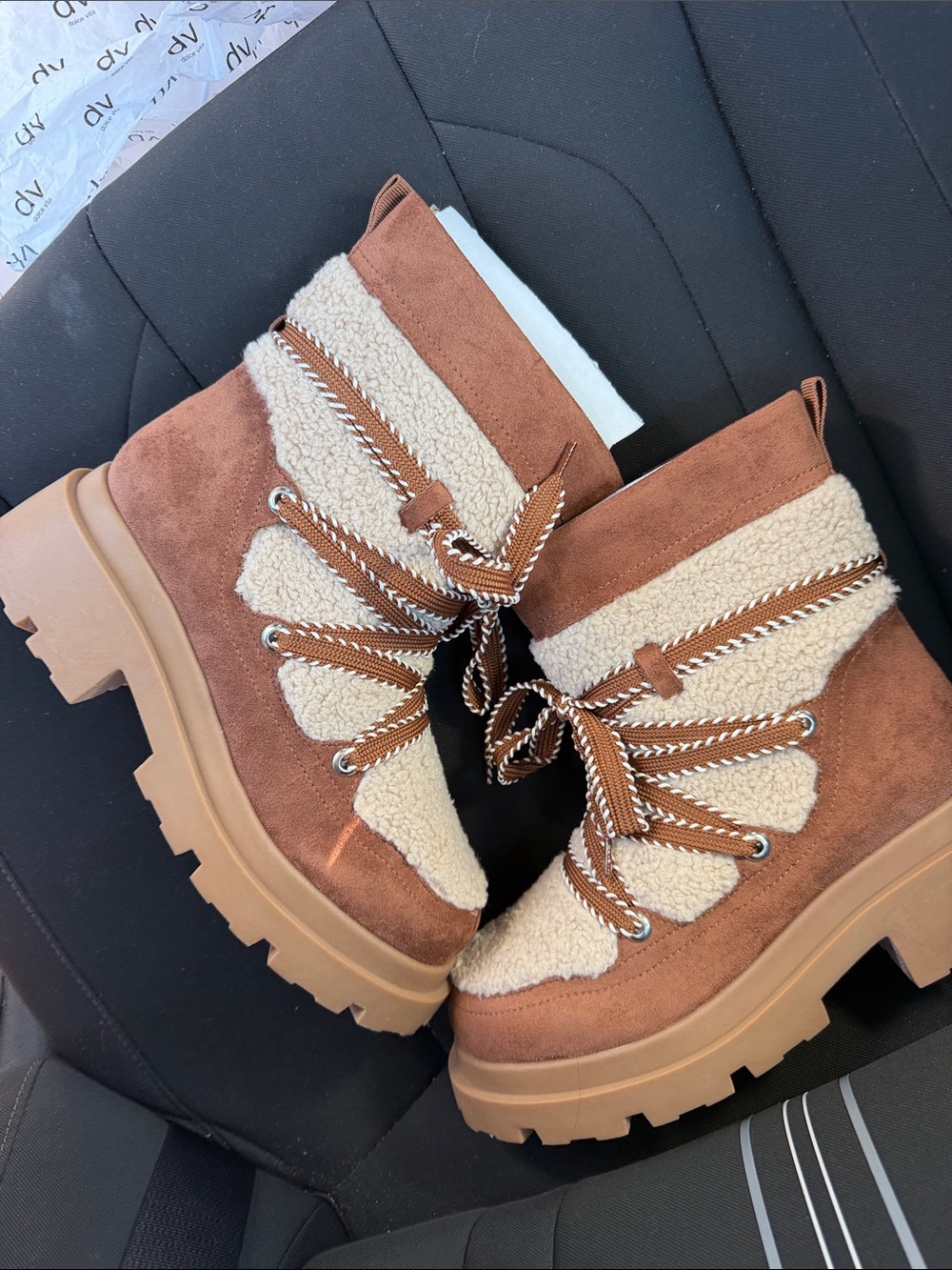 UNWORN DOLCE VITA Women’s Brown Suede Sherpa Lace-Up Boots